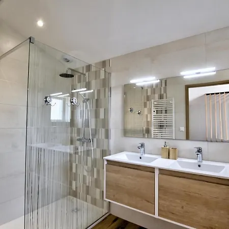 Cosy Avec Terrasse Et Jacuzzi Privatif Venkovský dům