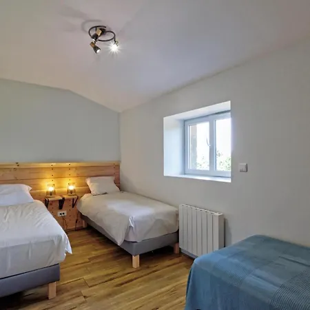 Cosy Avec Terrasse Et Jacuzzi Privatif Venkovský dům Pouilly-les-Feurs